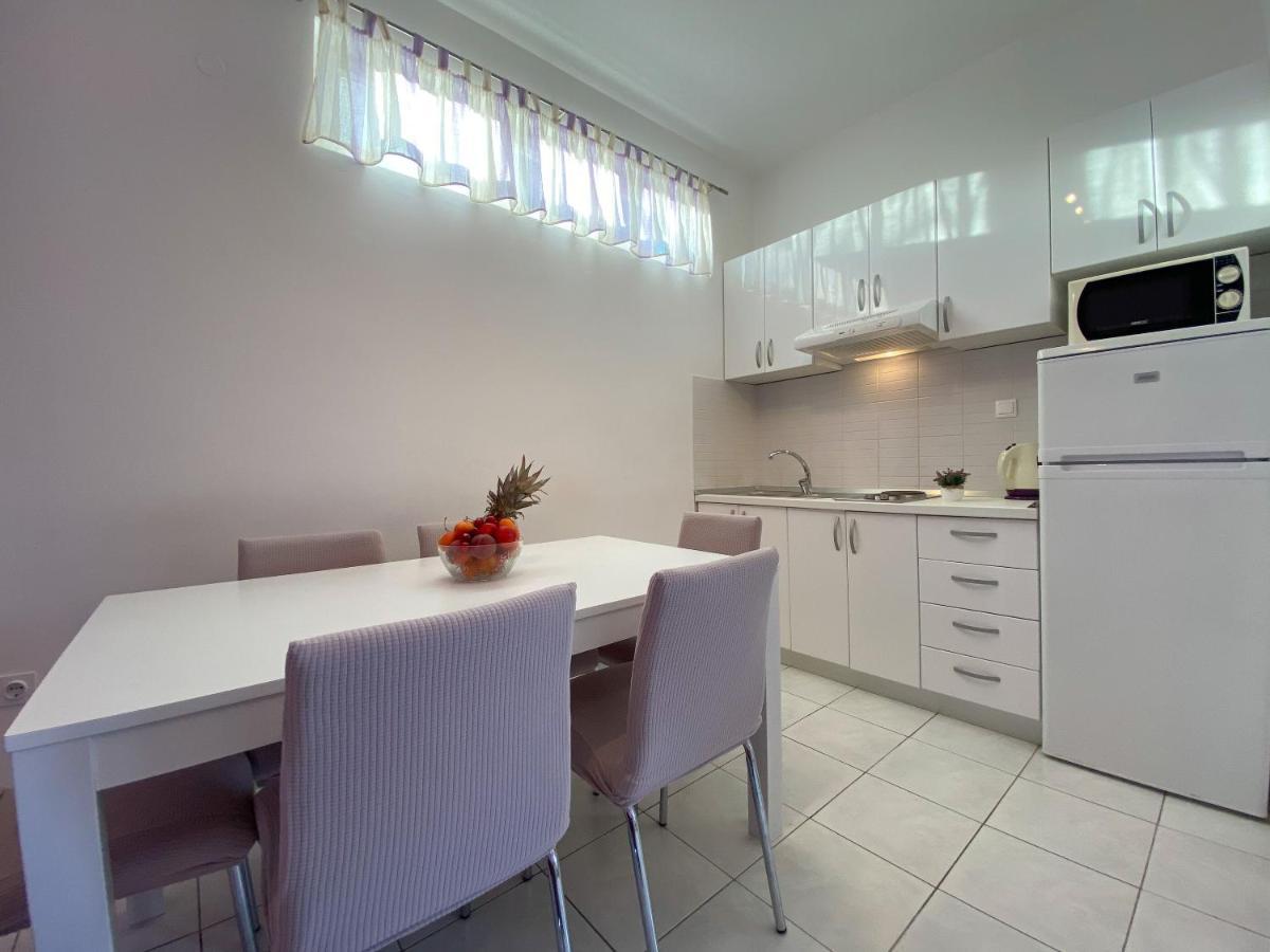 Apartments Pulic Žaborić Eksteriør billede